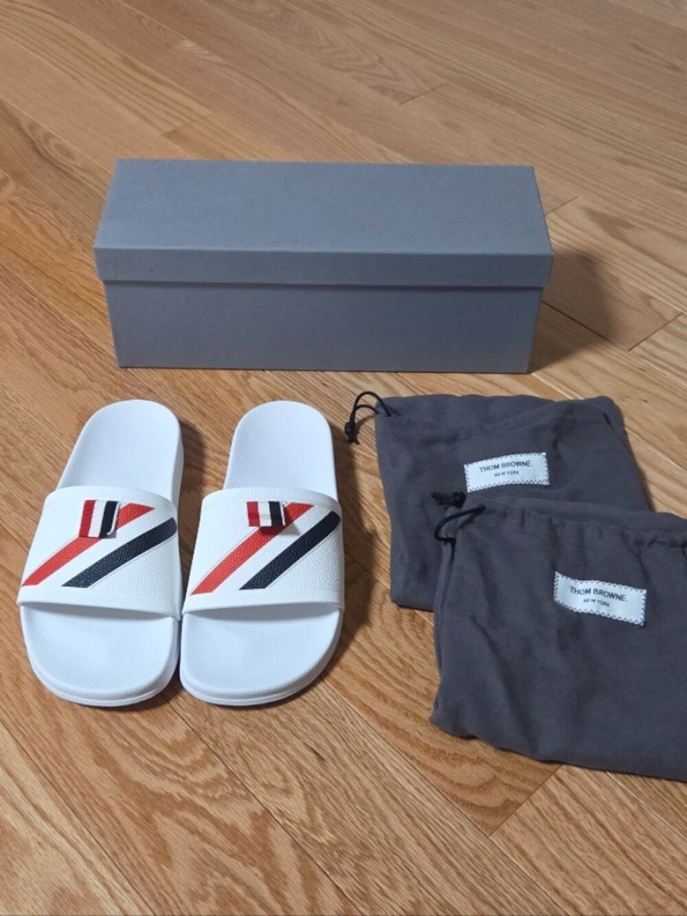 Thom Browne New Men’s Slides Sandals Shoes (White/ Size 7)